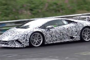 Watch Lamborghini smash Porsche Nürburgring production lap: Video