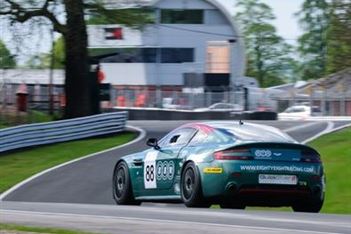 Oulton Park driving experiences