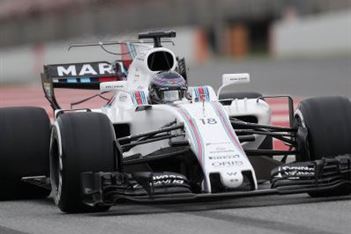 Williams youngster crashes out in pre-season testing