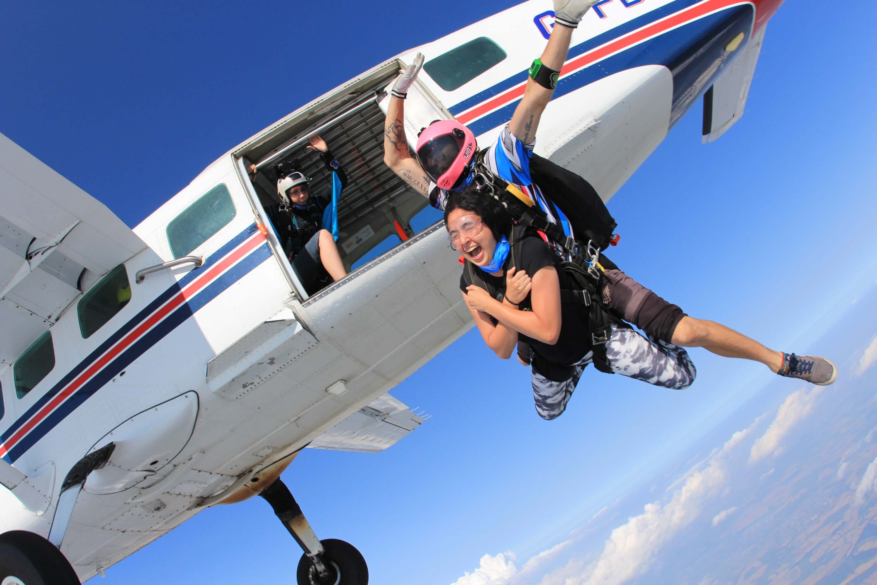 14000ft Tandem Skydive - Nottingham Driving Experience 1
