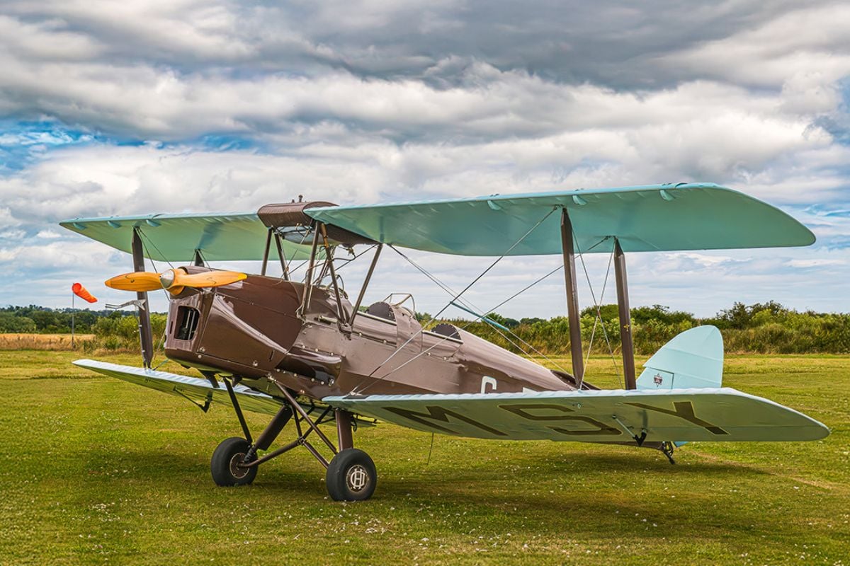 15 Minute Tiger Moth Flight in Northumberland Driving Experience 1