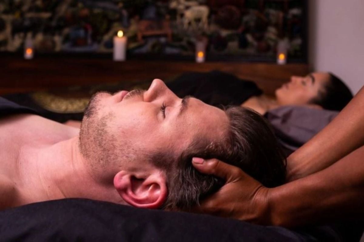 1hr Deep Tissue Head, Back & Shoulder Massage in Brighton Experience from Trackdays.co.uk