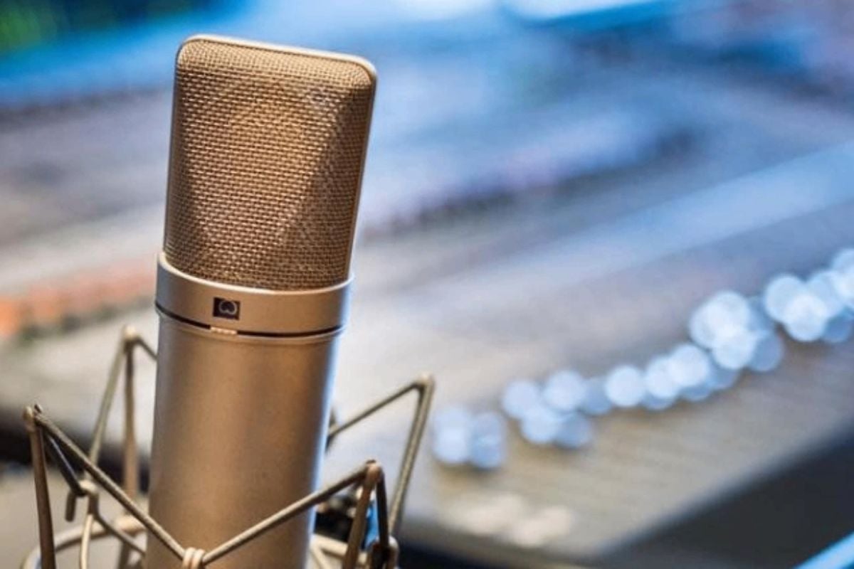1hr Professional Recording Studio Experience in Scotland Experience from Trackdays.co.uk