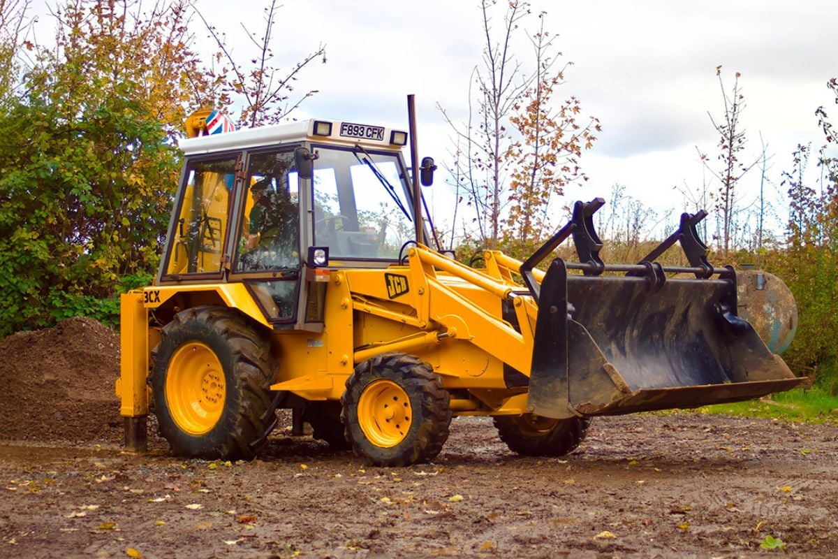 2 Hour JCB Digger Driving Experience Experience from Trackdays.co.uk