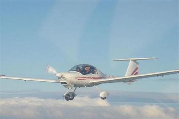 2 Seater 30 Minute Flying Lesson - Hertfordshire Experience from Trackdays.co.uk