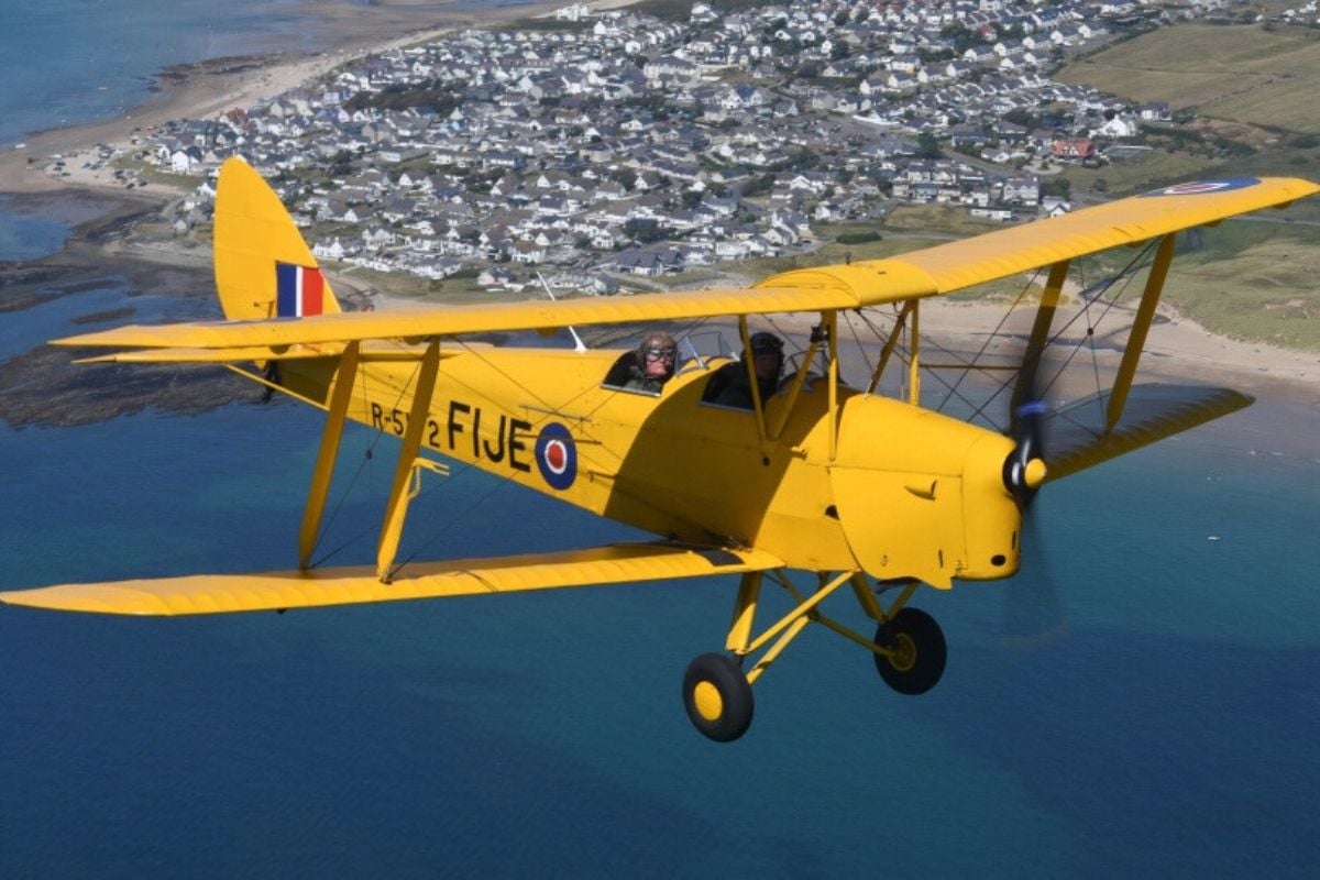 20 Minute Havilland Tiger Moth Flight - Great Yarmouth Experience from Trackdays.co.uk