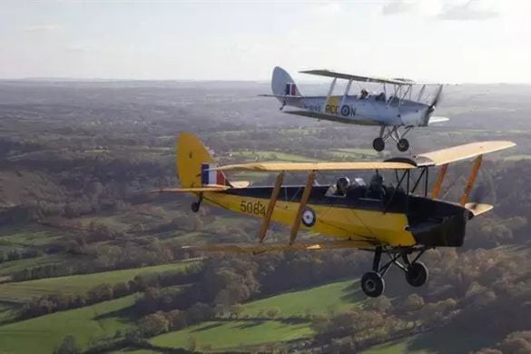 30 Minute Tiger Moth Flight over Wellington Monument Driving Experience 1