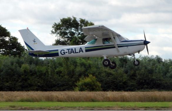 30 Minute 2 Seater Flying Lesson Experience from Trackdays.co.uk