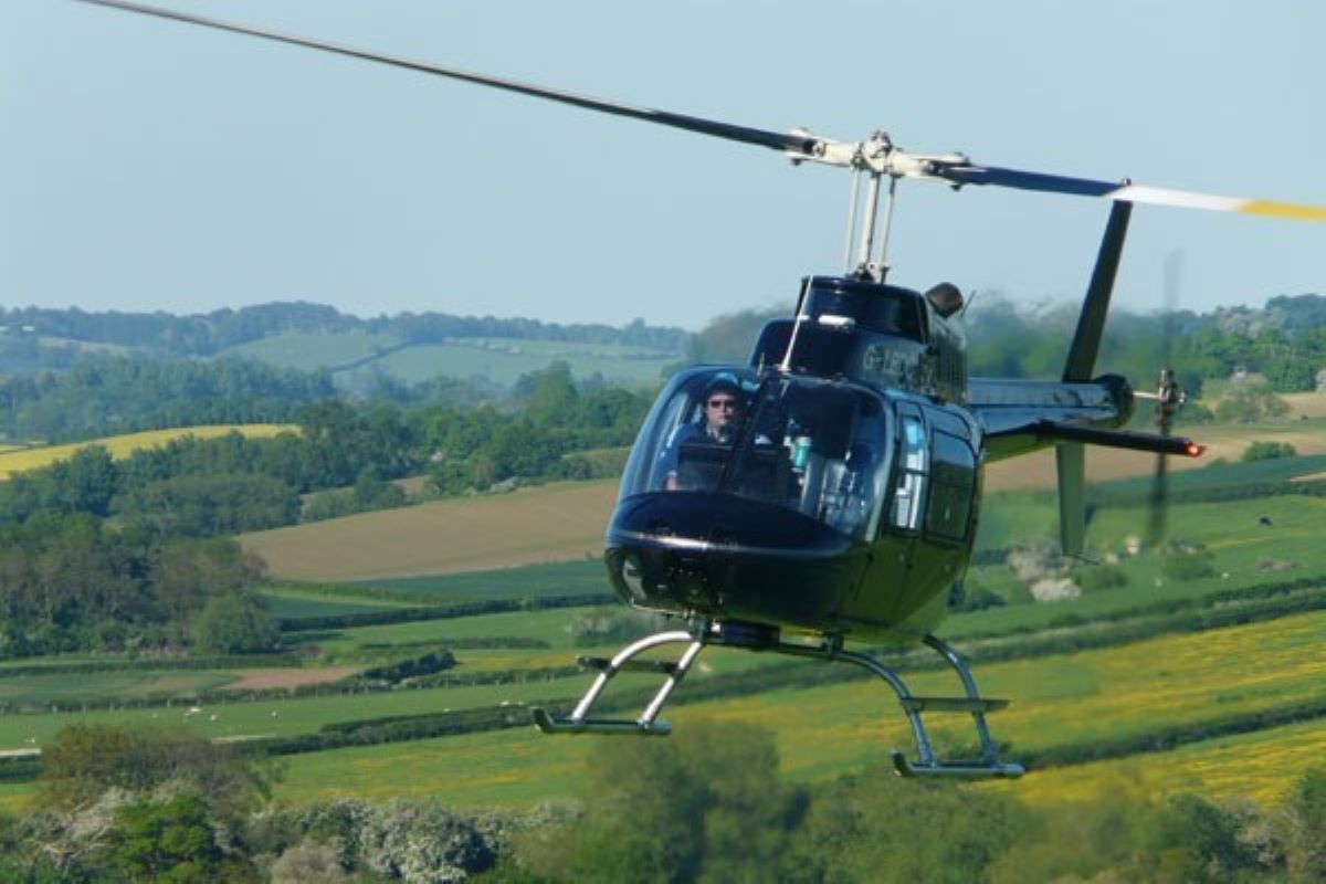 30 Minute Exclusive Silverstone Helicopter Tour for Four Experience from Trackdays.co.uk