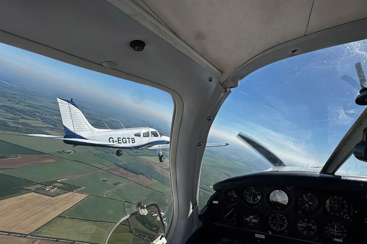30 Minute Flying Lesson from Oxford Airport Experience from Trackdays.co.uk