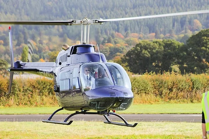 30 Minute Sightseeing Helicopter Tour for Two Experience from Trackdays.co.uk