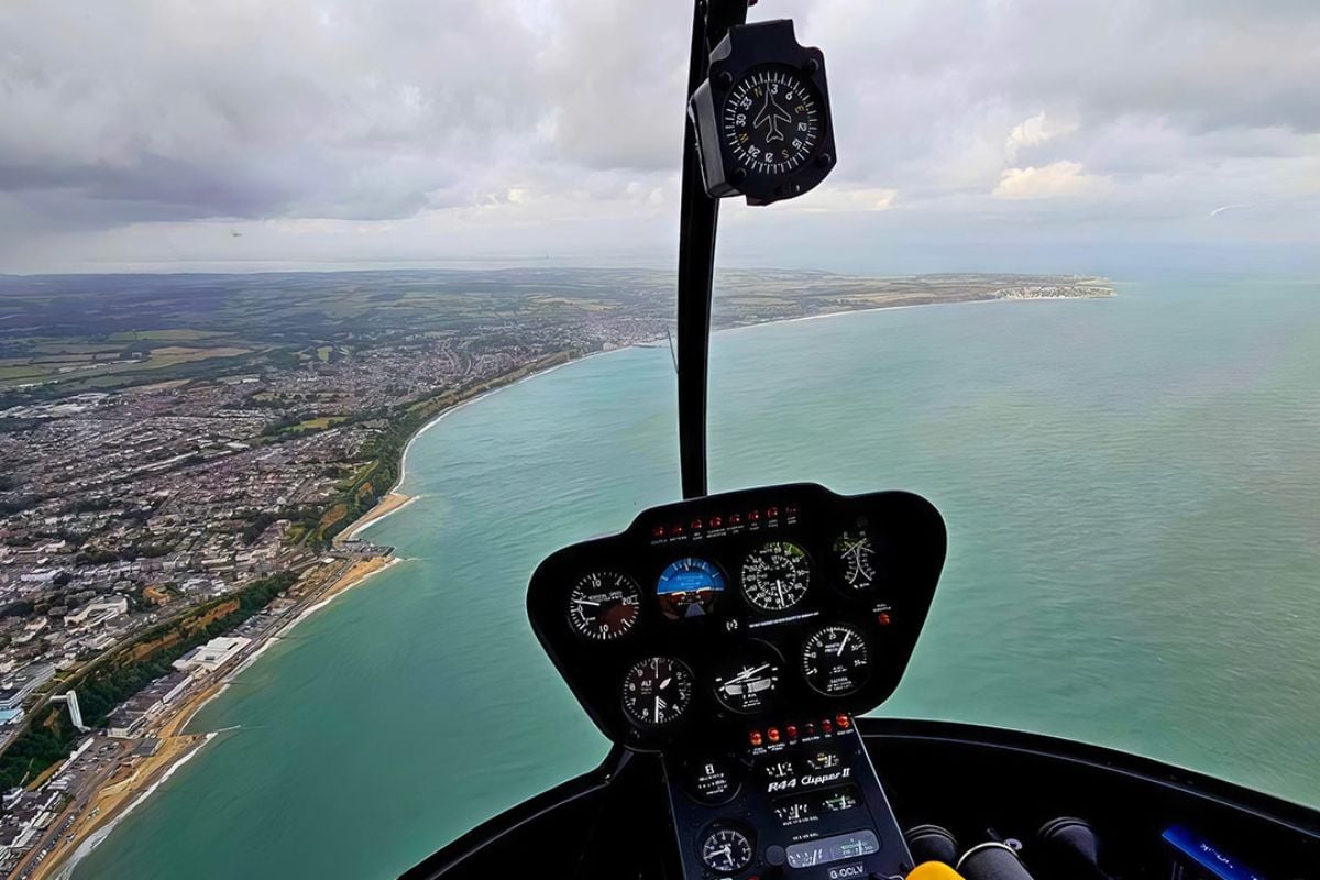 30 Minute Exclusive Helicopter Ride in Cornwall for Four Experience from Trackdays.co.uk