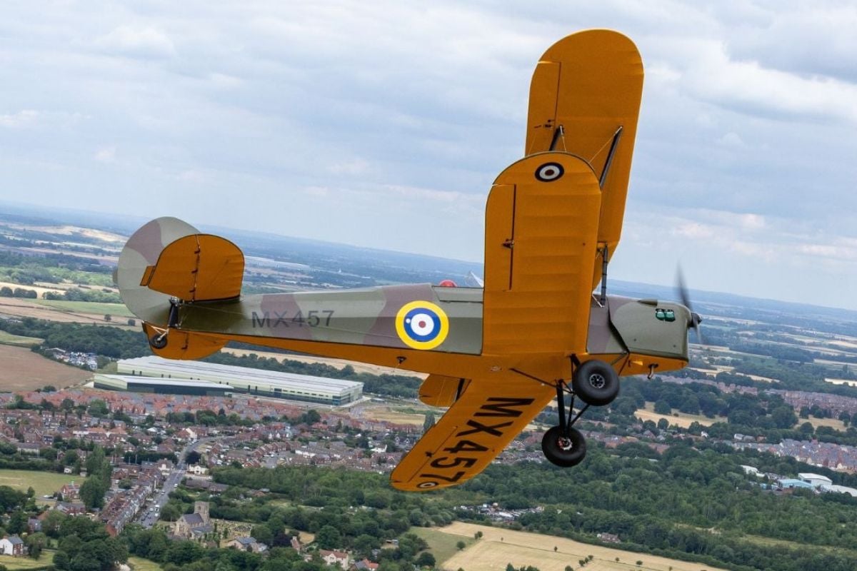 40 Minute Biplane Explorer Flight South Yorkshire Driving Experience 1