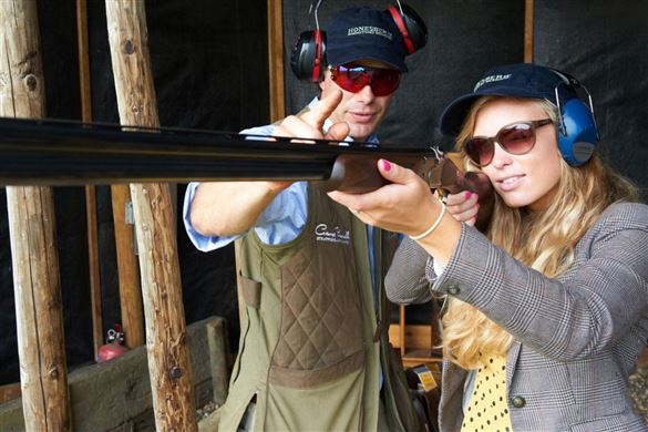 Honesberie Shooting School 50 Clay Lesson - Warwickshire Driving Experience 1