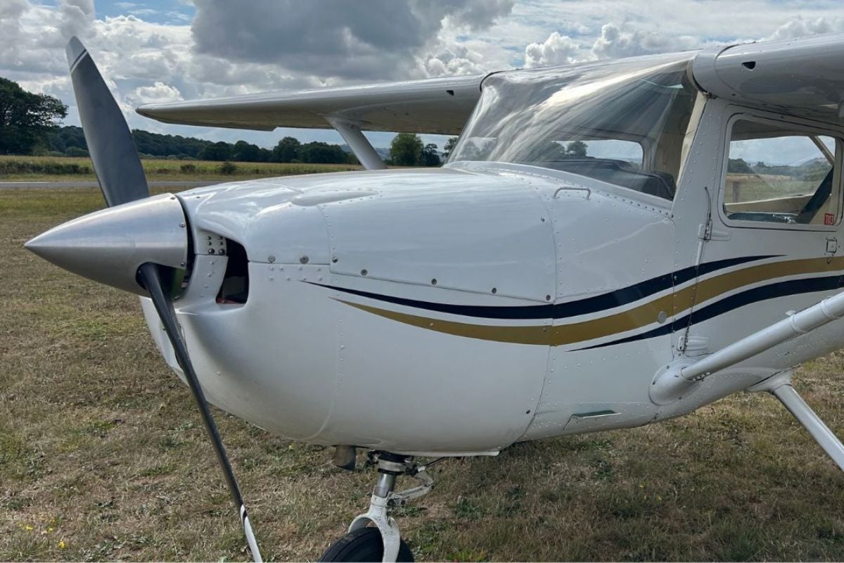 60 Minute 2 Seater Flying Lesson from Mid-Wales Airport Driving Experience 1