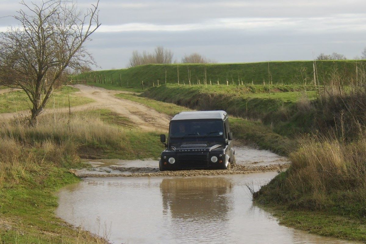 60 Minute 4x4 Taster - Norfolk Driving Experience 1
