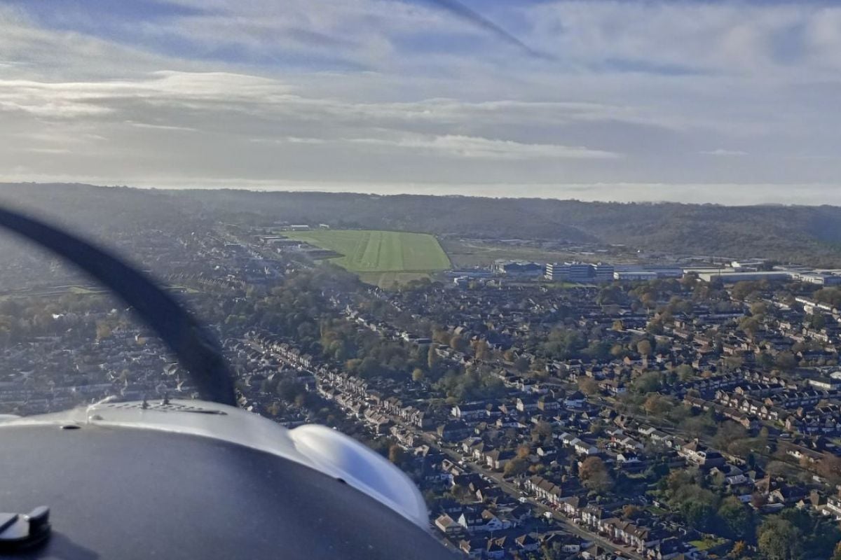 60 Minute Flying Lessons in North Kent Experience from Trackdays.co.uk