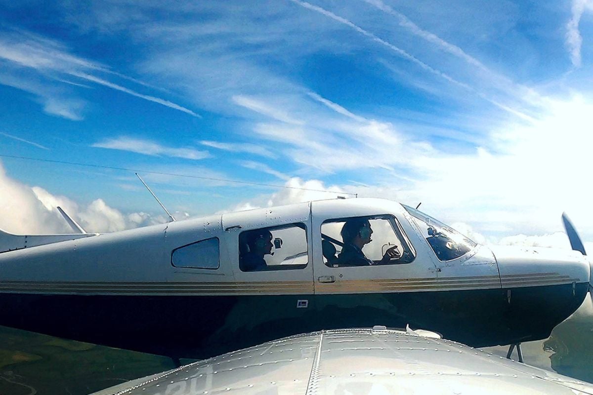 60 Minute Flying Lesson Experience from Trackdays.co.uk