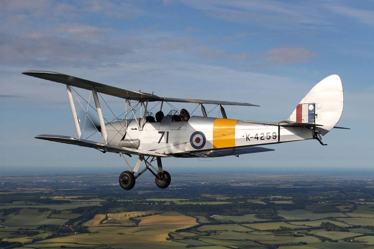 60 Minute Tiger Moth Flight in Dorset Experience from Trackdays.co.uk