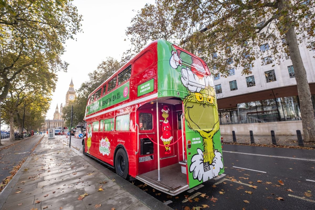 Grinchmas Afternoon Tea London Bus Tour (Adult Ticket) Driving Experience 1