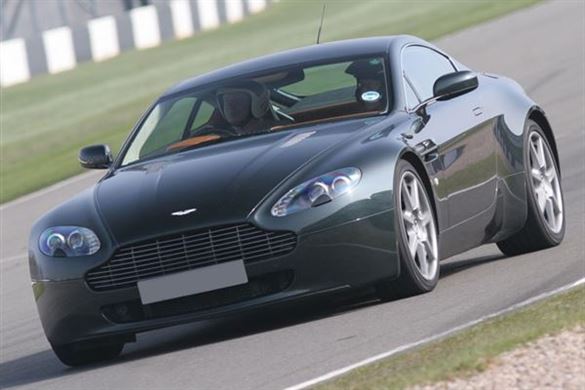 Aston Martin Vantage Driving Experience 1