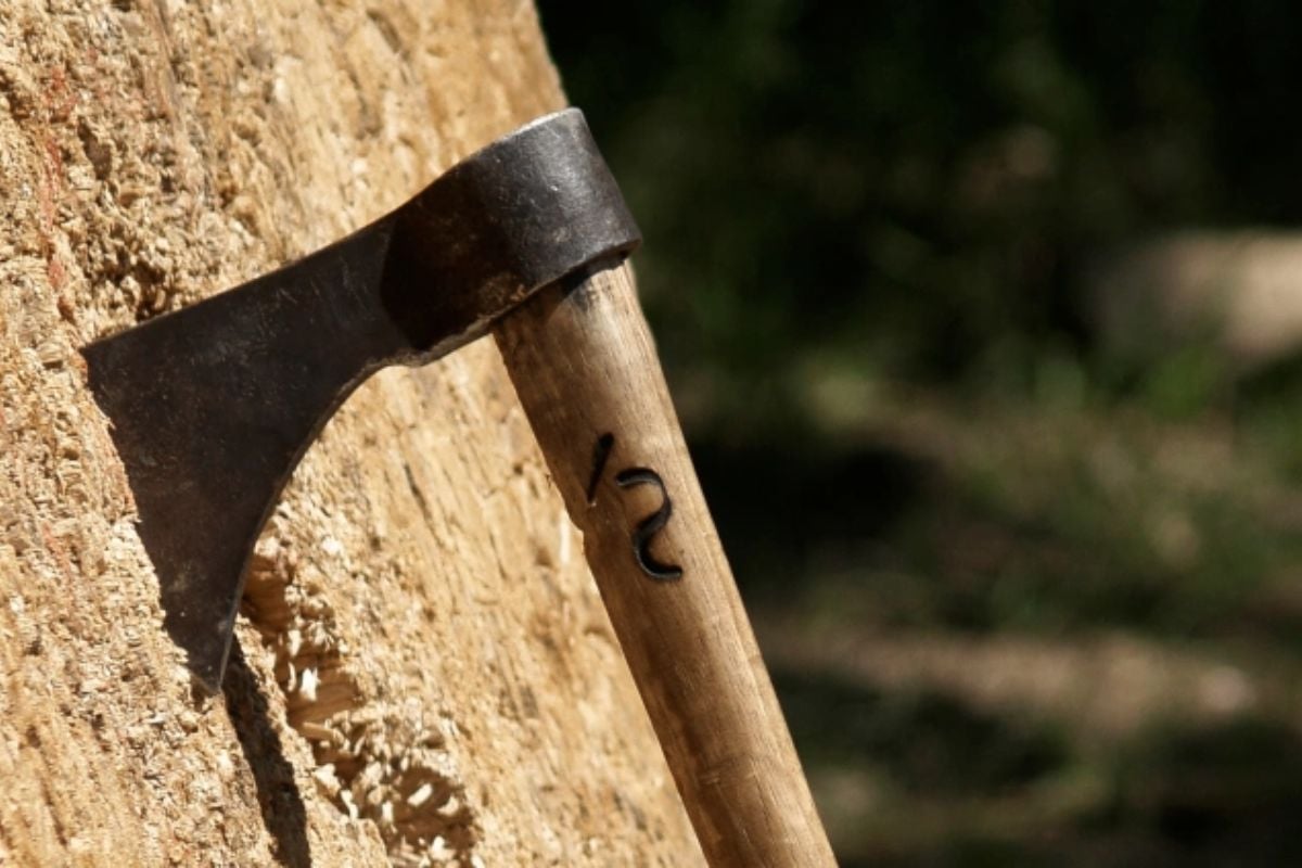 Axe Throwing Experience For Two in Somerset Driving Experience 1