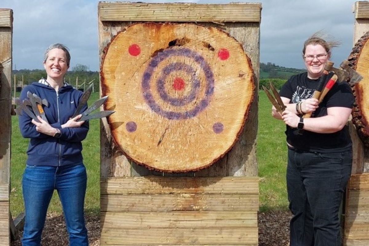 Axe Throwing Session Driving Experience 1