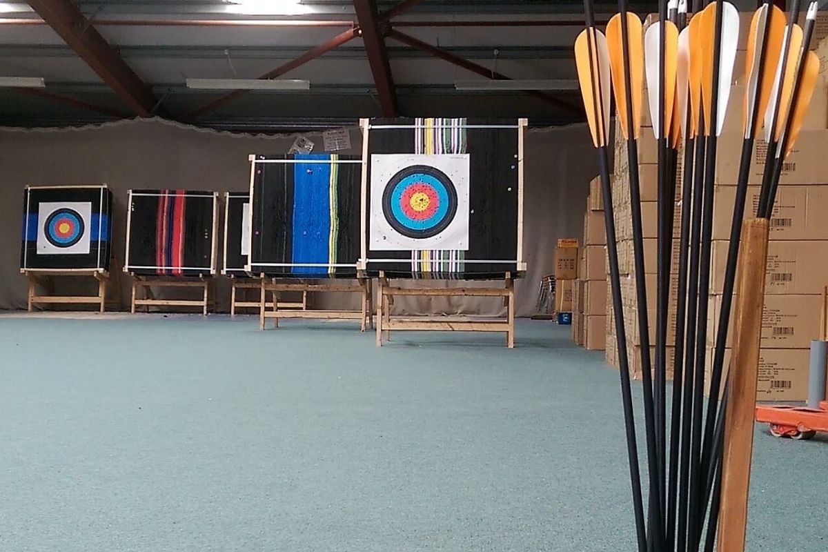 Beginners Archery Course - Buckinghamshire Driving Experience 1