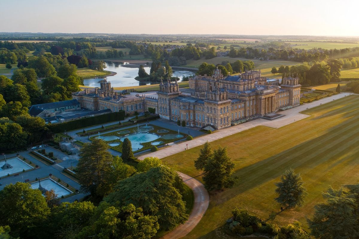 Blenheim Palace Family Day Out (One Adult & One Child) Experience from Trackdays.co.uk