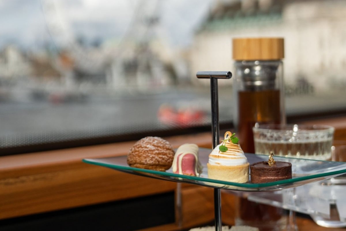 Bustronome London Afternoon Tea - Adult Ticket Experience from Trackdays.co.uk