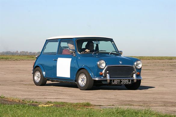 Classic Mini Thrill - Special Offer Driving Experience 1