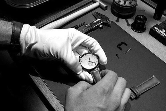 Custom Watch Building Experience Driving Experience 1