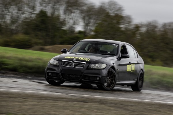Drift Battle MX5 vs BMW - 36 laps Driving Experience 1