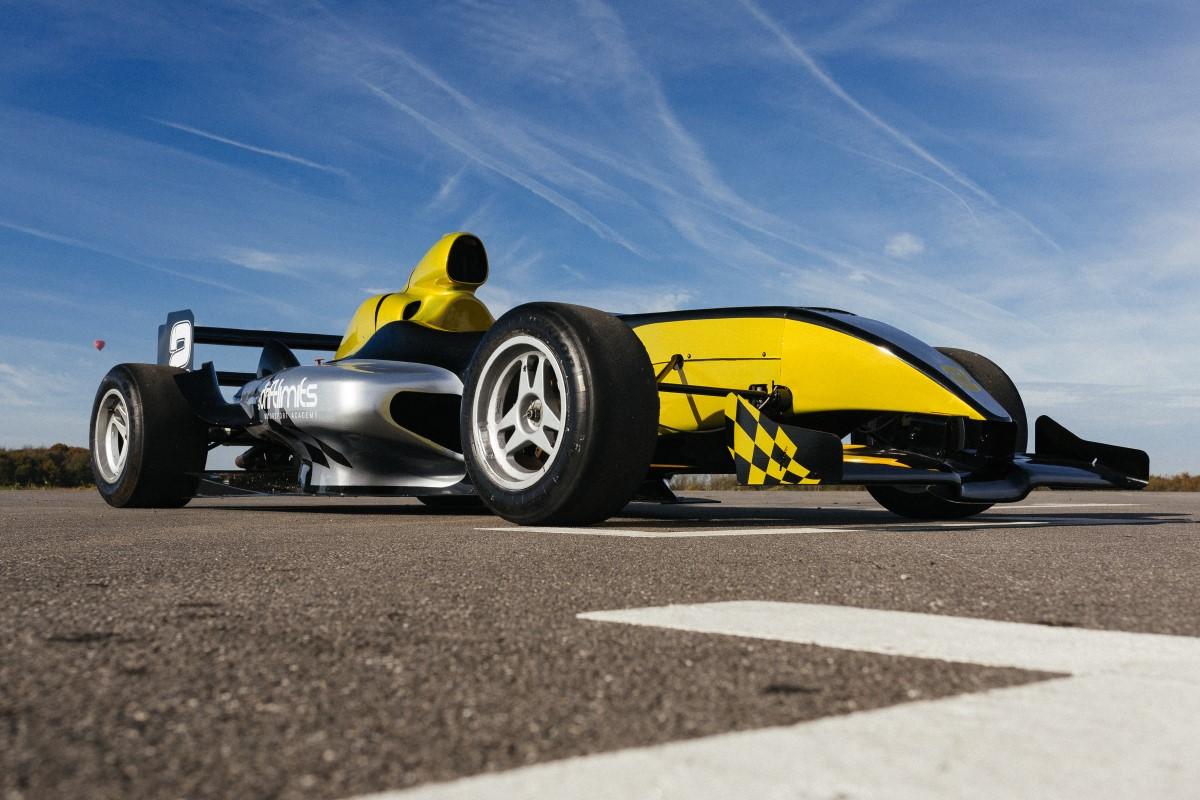 20 Lap F1000 Single Seater Thrill Driving Experience Experience from Trackdays.co.uk