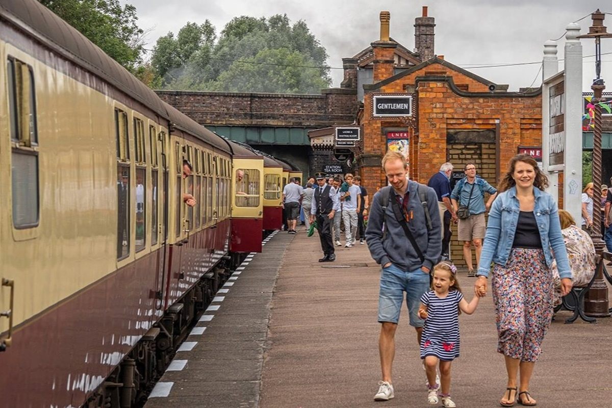 UK Wide Family Steam Train and Heritage Railway Day Out Experience from Trackdays.co.uk