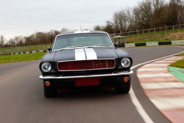 Ford Mustang 1966 Experience from Trackdays.co.uk