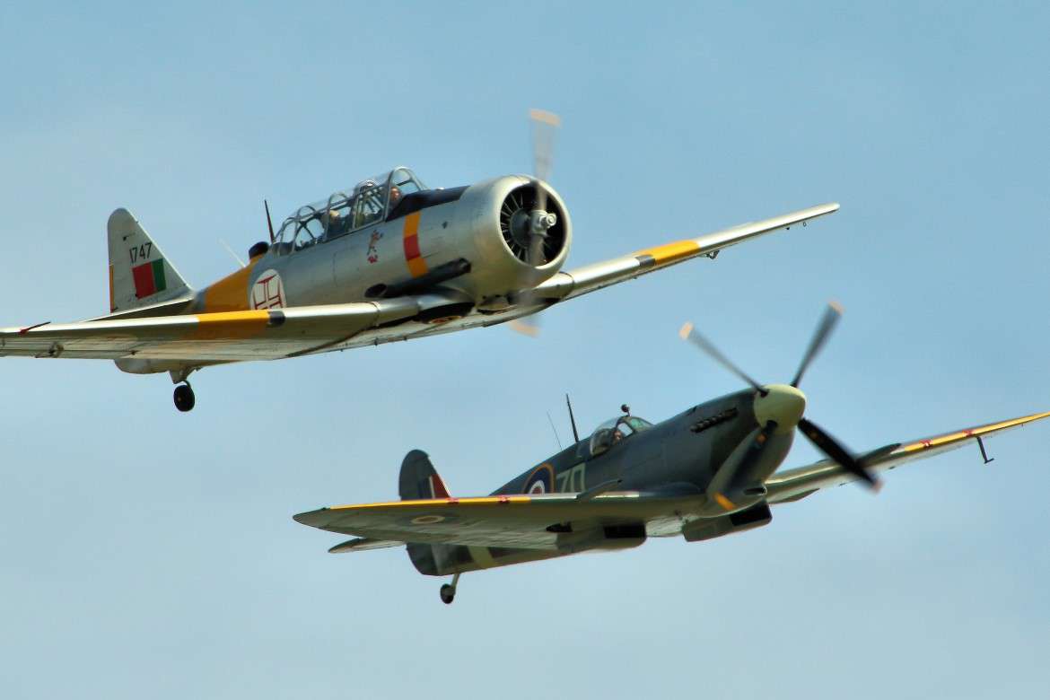Harvard and Spitfire Flying Experience Duxford Driving Experience 1