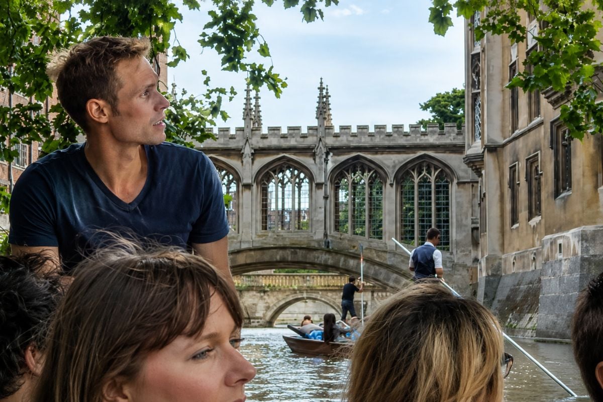 Historic Cambridge Punting and Walking Tour Driving Experience 1