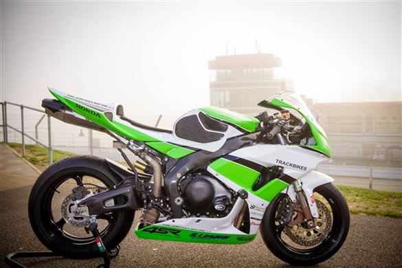 motorbike track day with bike hire