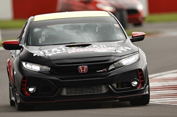 Honda Civic FK8 Track Day Car Hire Experience from Trackdays.co.uk