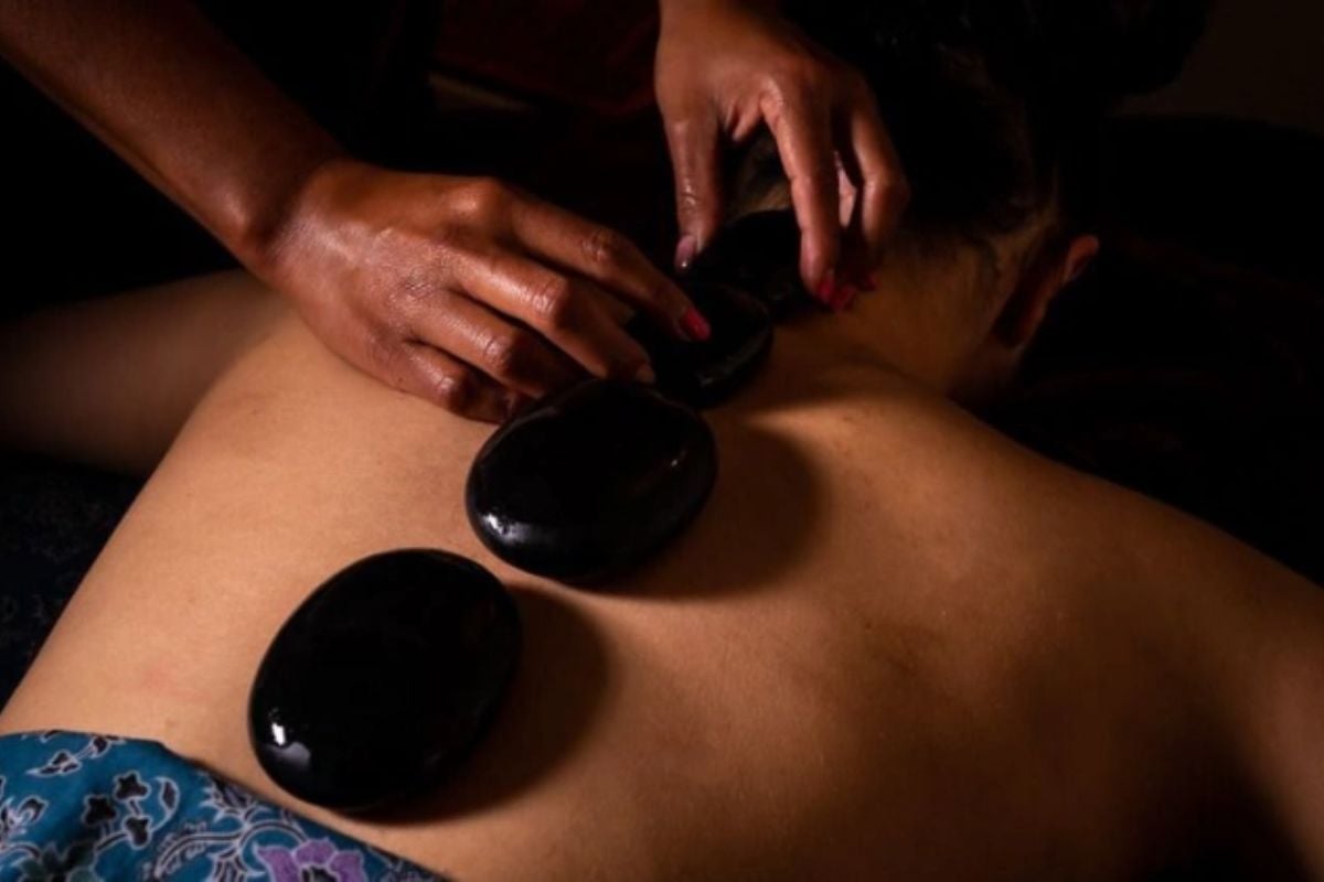 Hot Stone Massage (60 minute) in Brighton Experience from Trackdays.co.uk