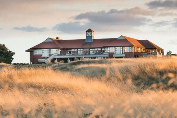 Weekday Indulgent Spa Day with Afternoon Tea and Treatments in Oxford Experience from Trackdays.co.uk