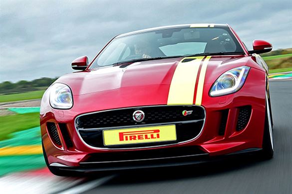 Jaguar F-TYPE Thrill Driving Experience 1