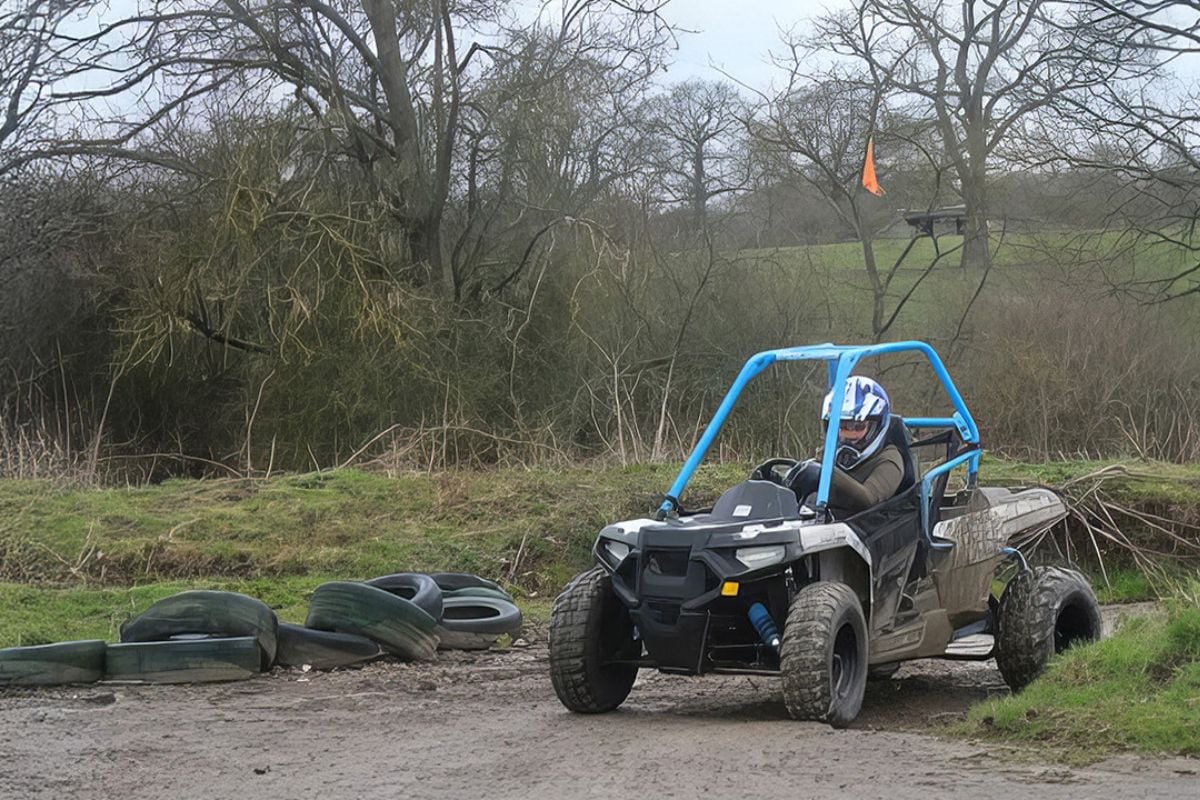  Junior Polaris ATV Experience in Surrey Experience from Trackdays.co.uk