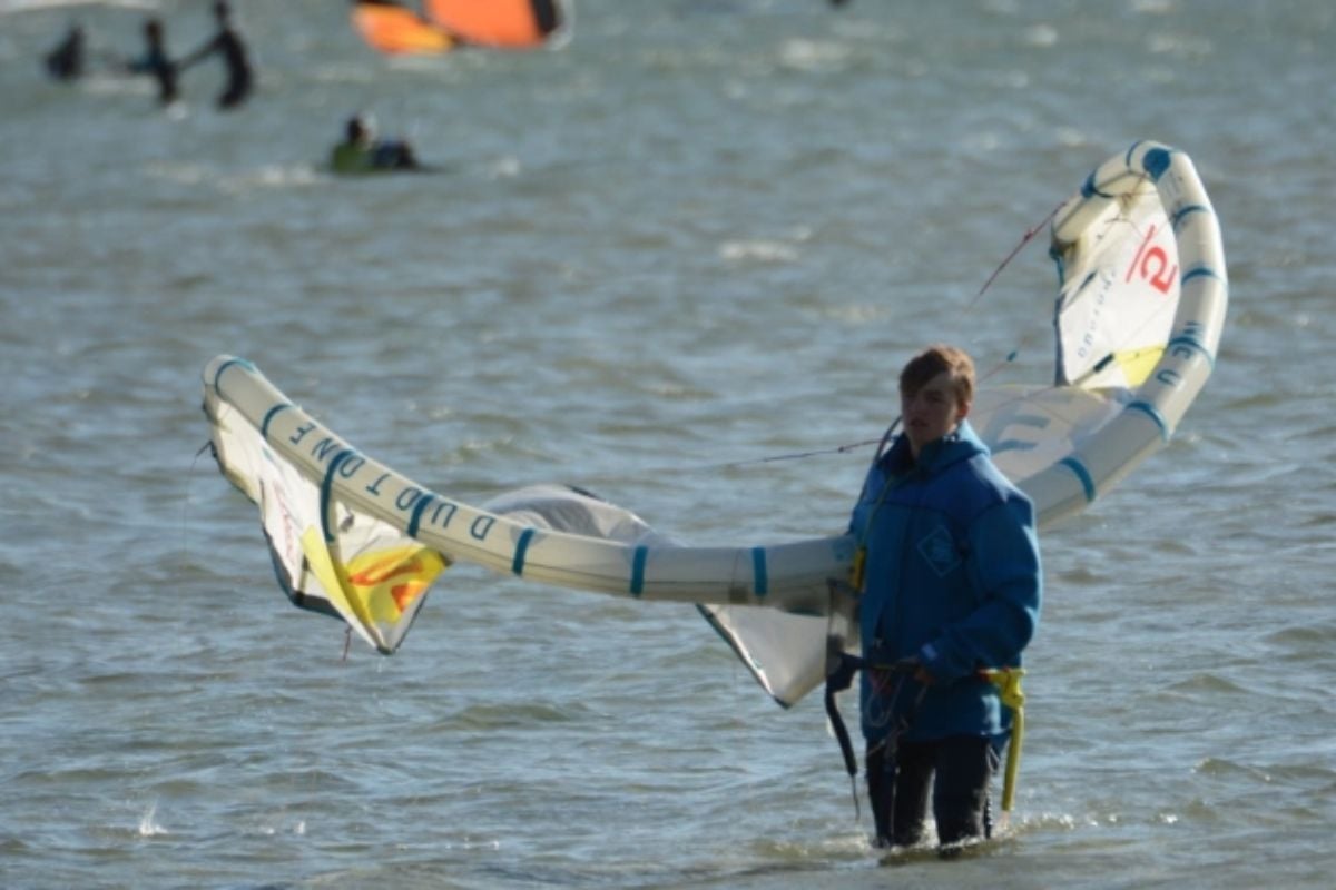 1 Day Kitesurfing Course in Poole Experience from Trackdays.co.uk