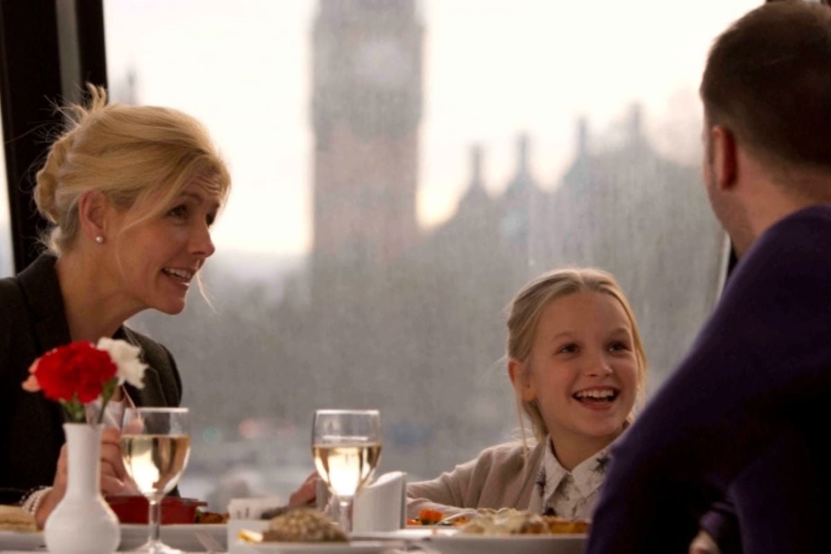 Lunch Cruise on the Thames Child Ticket Driving Experience 1