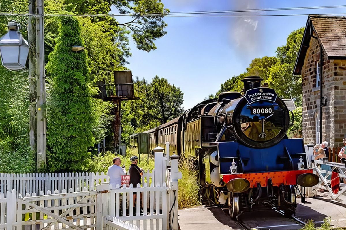 Luxury Afternoon Tea in a Private Railway Compartment for Four Experience from Trackdays.co.uk