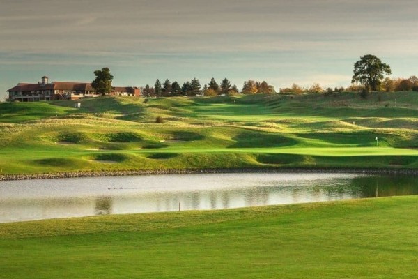 Overnight Spa and Golf Break For Two in Oxfordshire Experience from Trackdays.co.uk