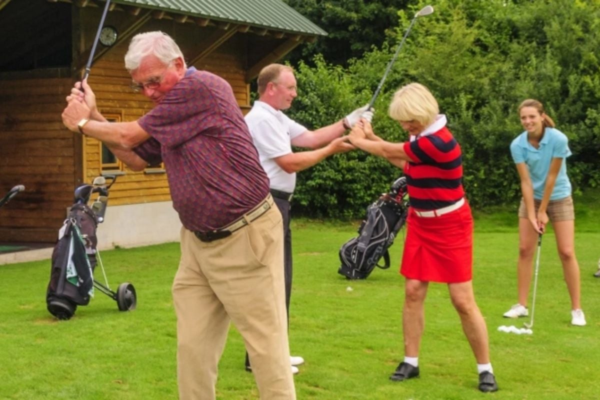 PGA Professional 60 Minute Golf Lesson Driving Experience 1