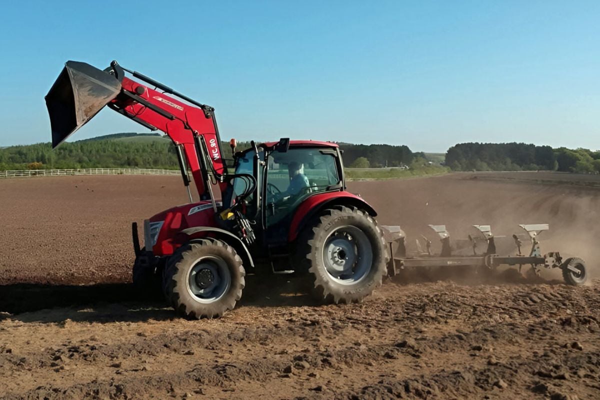 Tractor Ploughing Masterclass Experience from Trackdays.co.uk